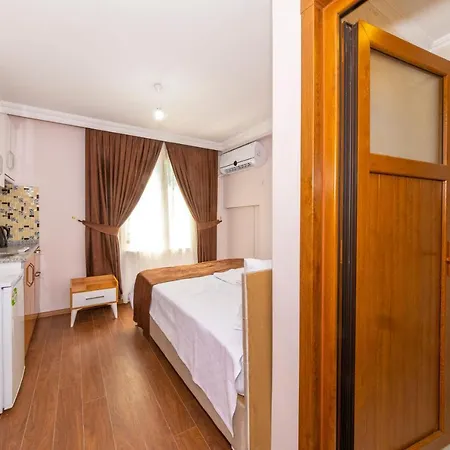 Tavra Hotell 2*