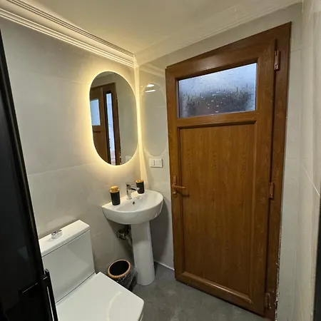 Tavra Hotell